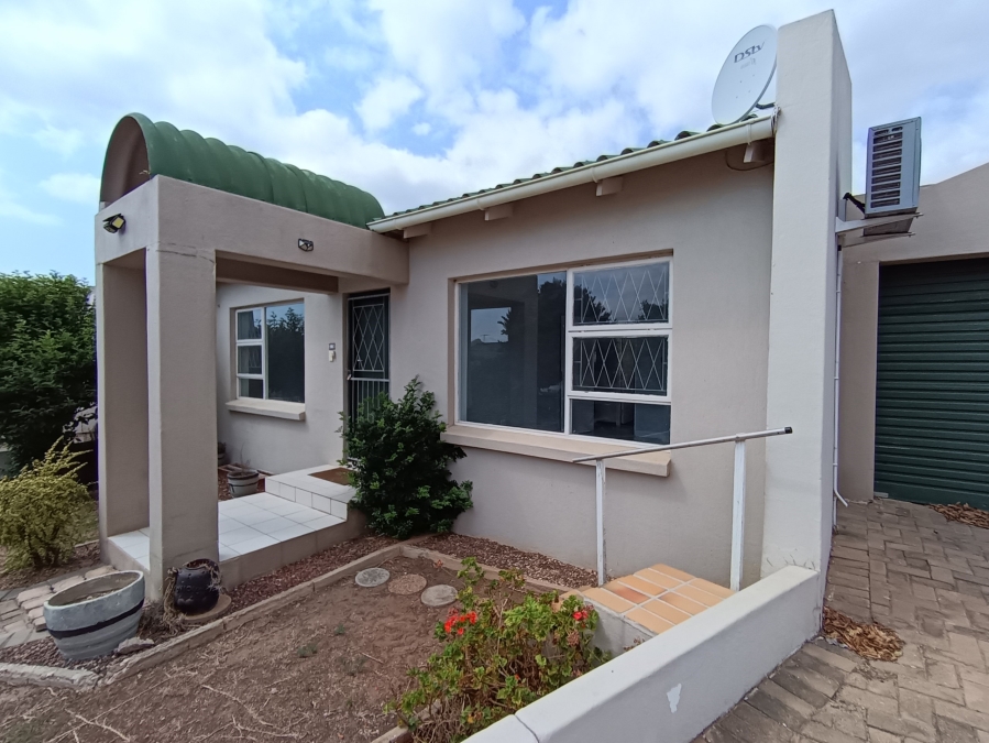 2 Bedroom Property for Sale in Wavecrest Eastern Cape